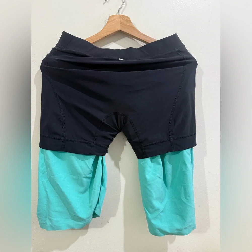 lululemon athletica Men's Aqua Board Shorts with Black Waistband and Drawcord